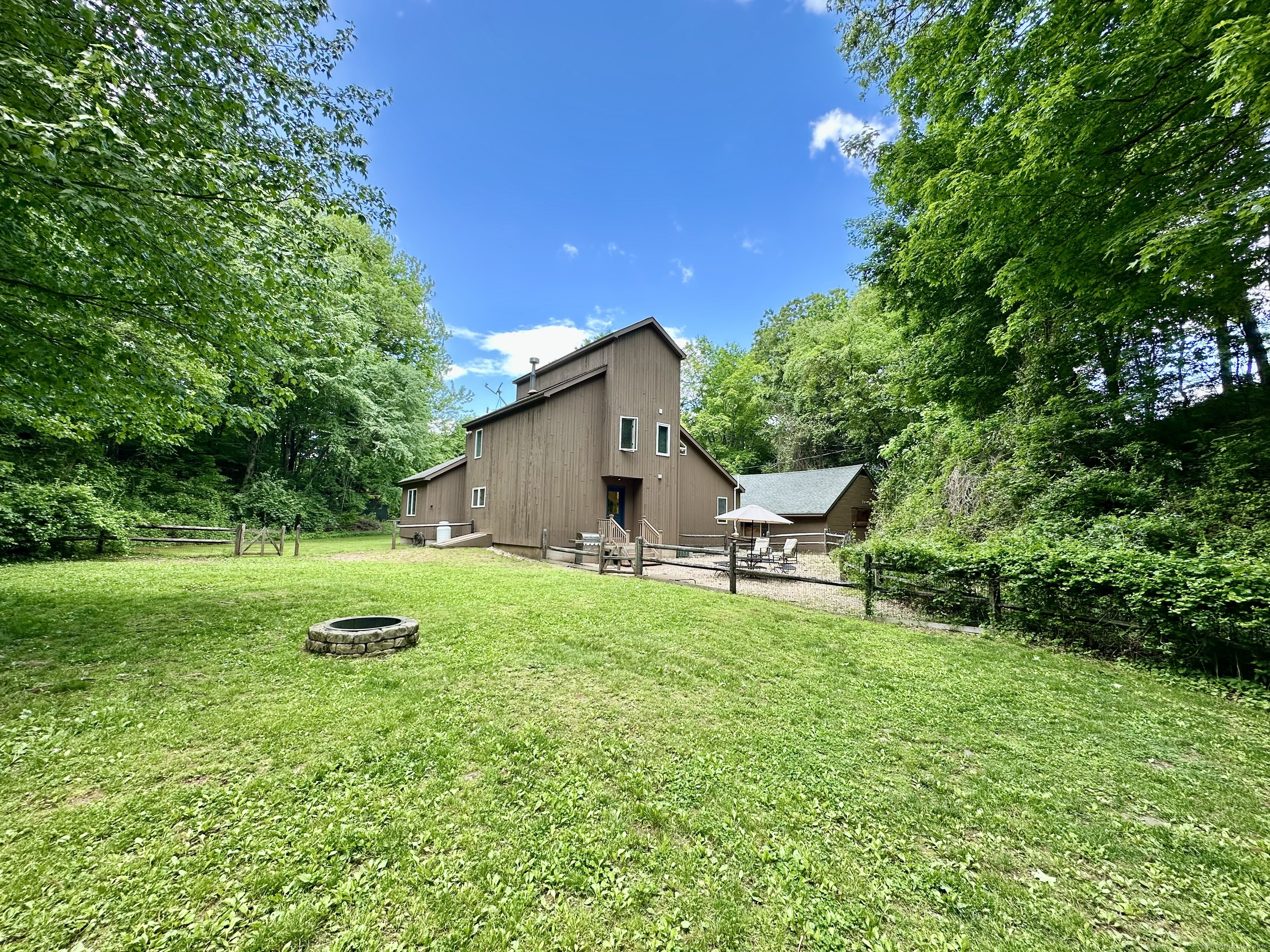 36 Hampshire Drive