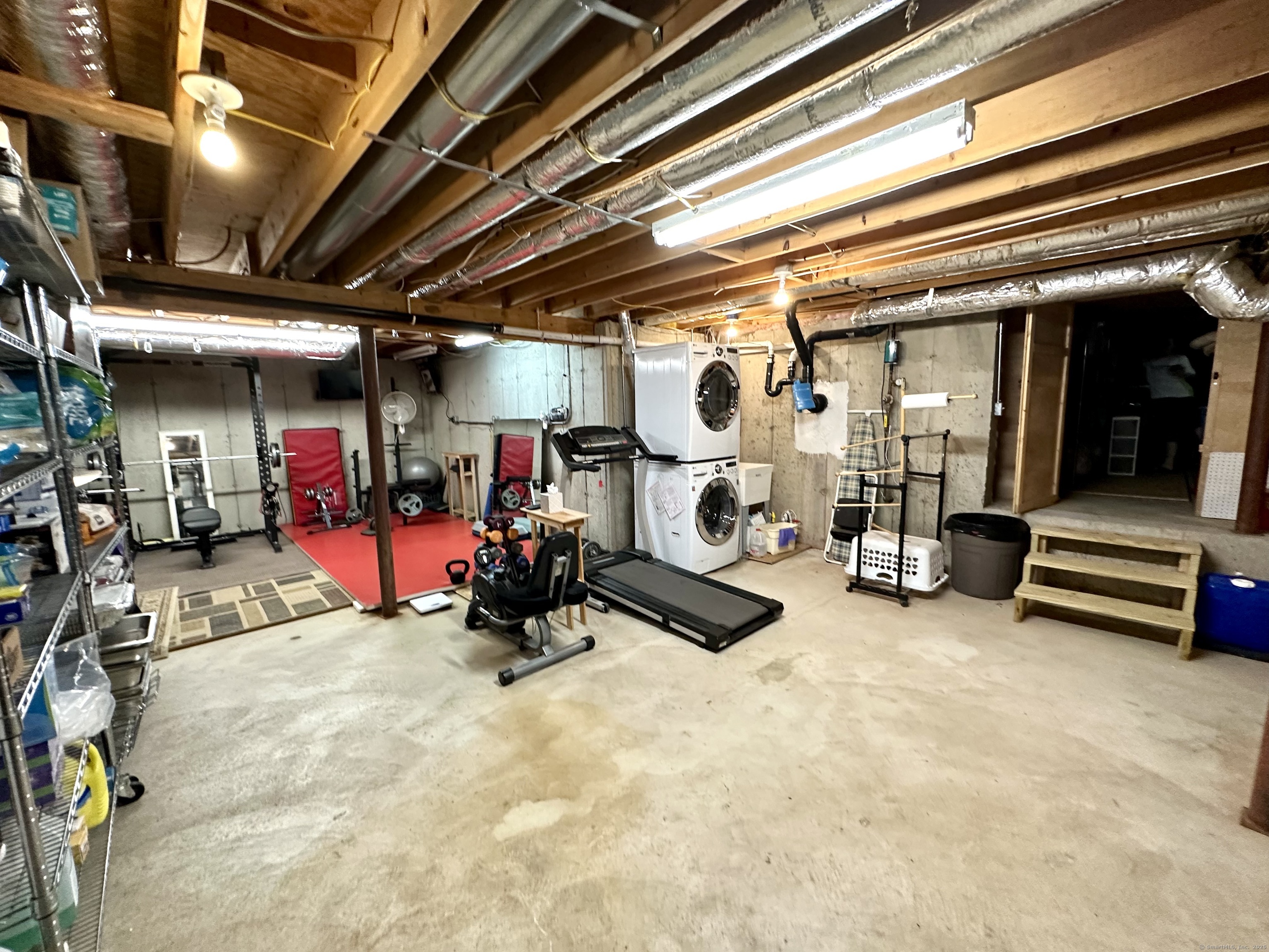 36 Hampshire Drive, Hamden, Connecticut image 22
