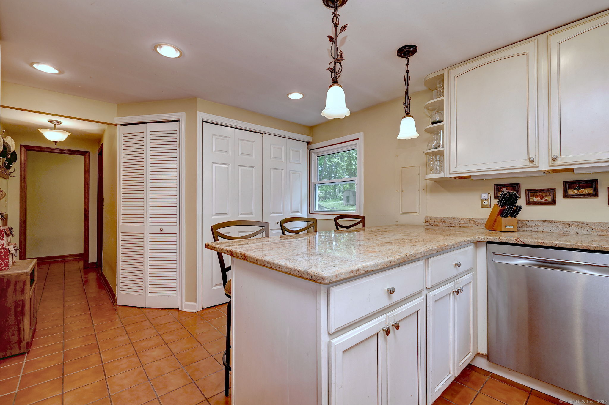 8 Whippoorwill Lane, Bethany, Connecticut image 13