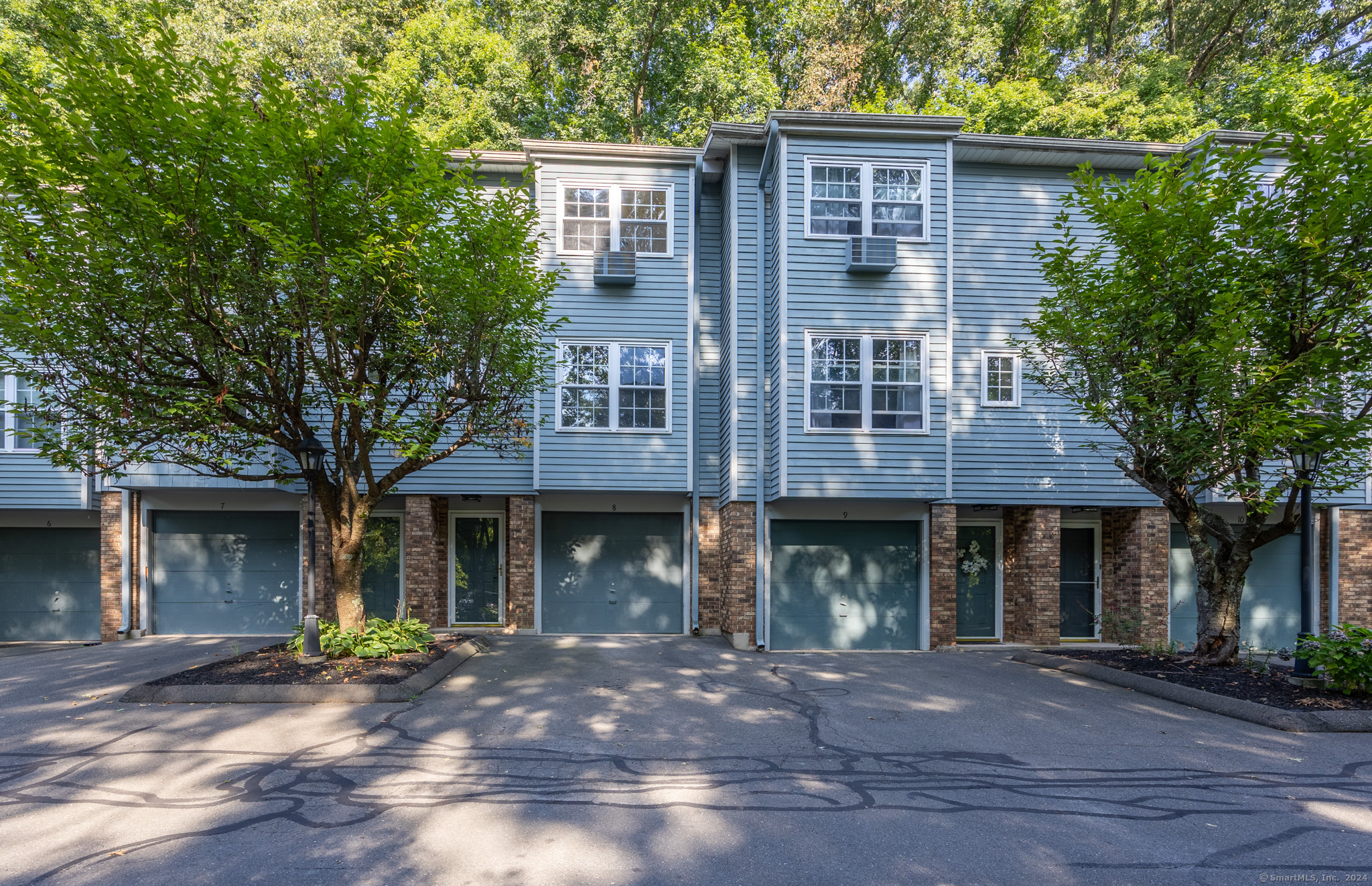 View Southington, CT 06479 townhome