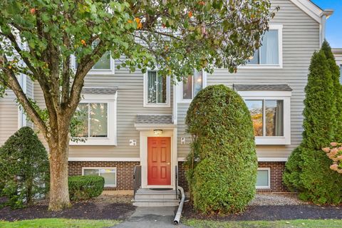Photo of 71 Aiken Street #APT P12, Norwalk, CT 06851 (MLS # 24135122)
