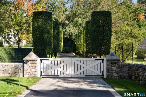 Tiny photo for 887 Weed Street, New Canaan, CT 06840 (MLS # 24185231)