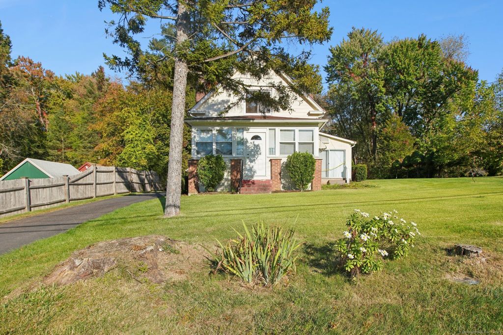 Photo of 108 Woodland Avenue, Bloomfield, CT 06002 (MLS # 24121922)