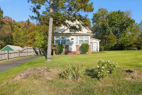 108 Woodland Avenue Bloomfield CT 06002