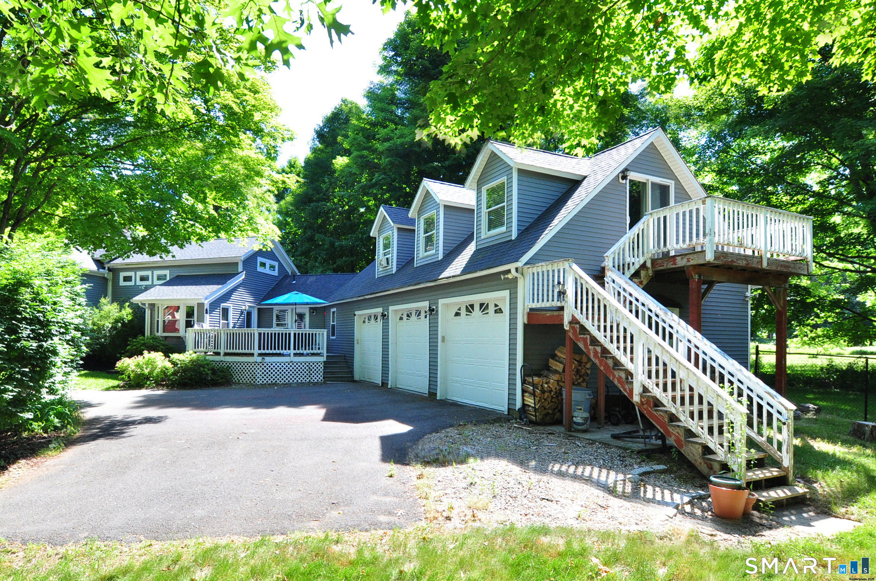 25 Notch Road