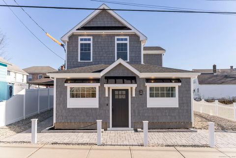 44 Hartford Avenue Old Lyme CT 06371