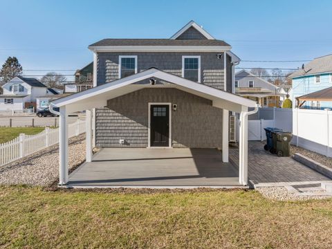 Tiny photo for 44 Hartford Avenue, Old Lyme, CT 06371 (MLS # 24144052)