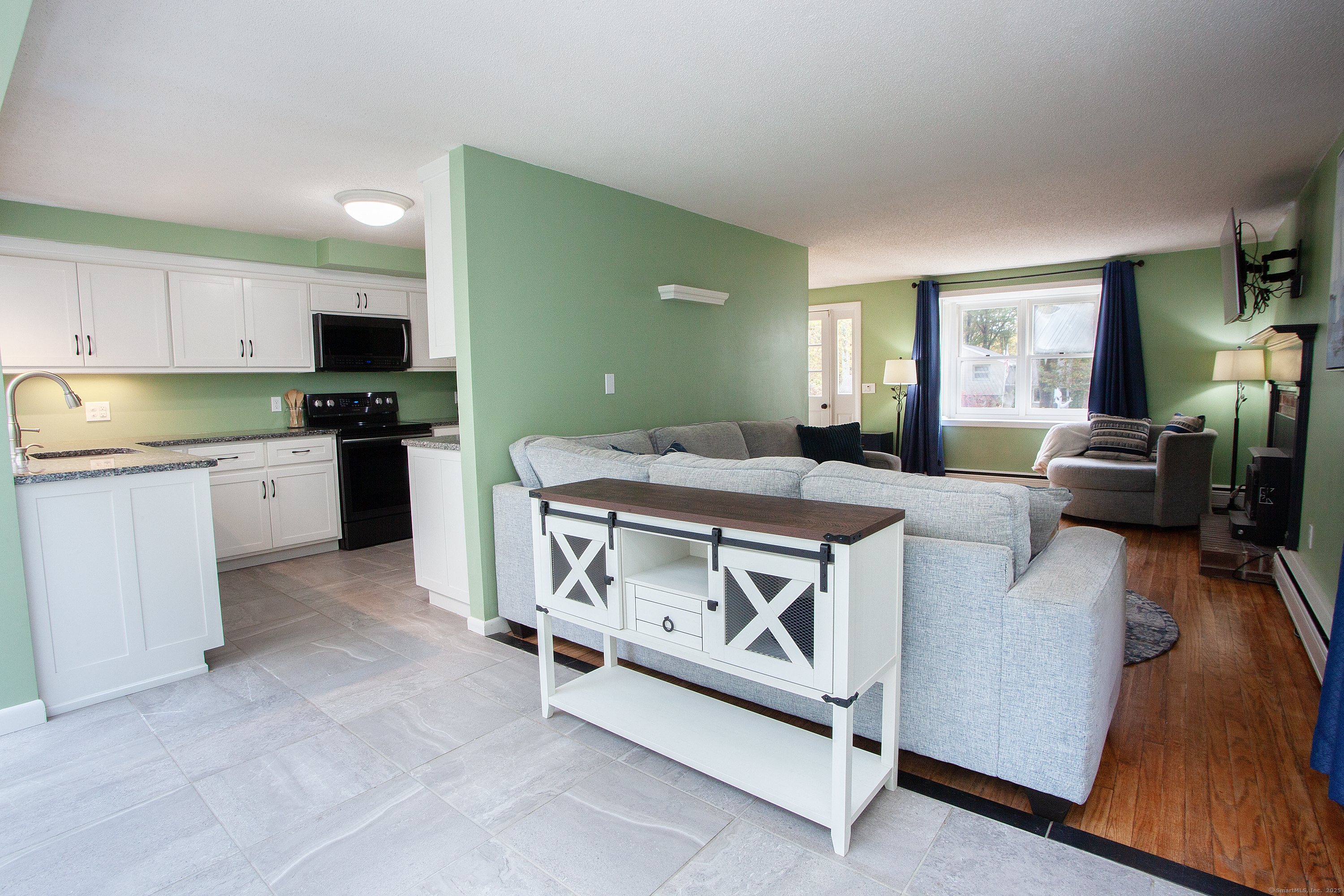 19 Glenbrook Drive