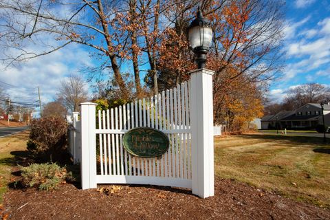 A home in Windsor Locks