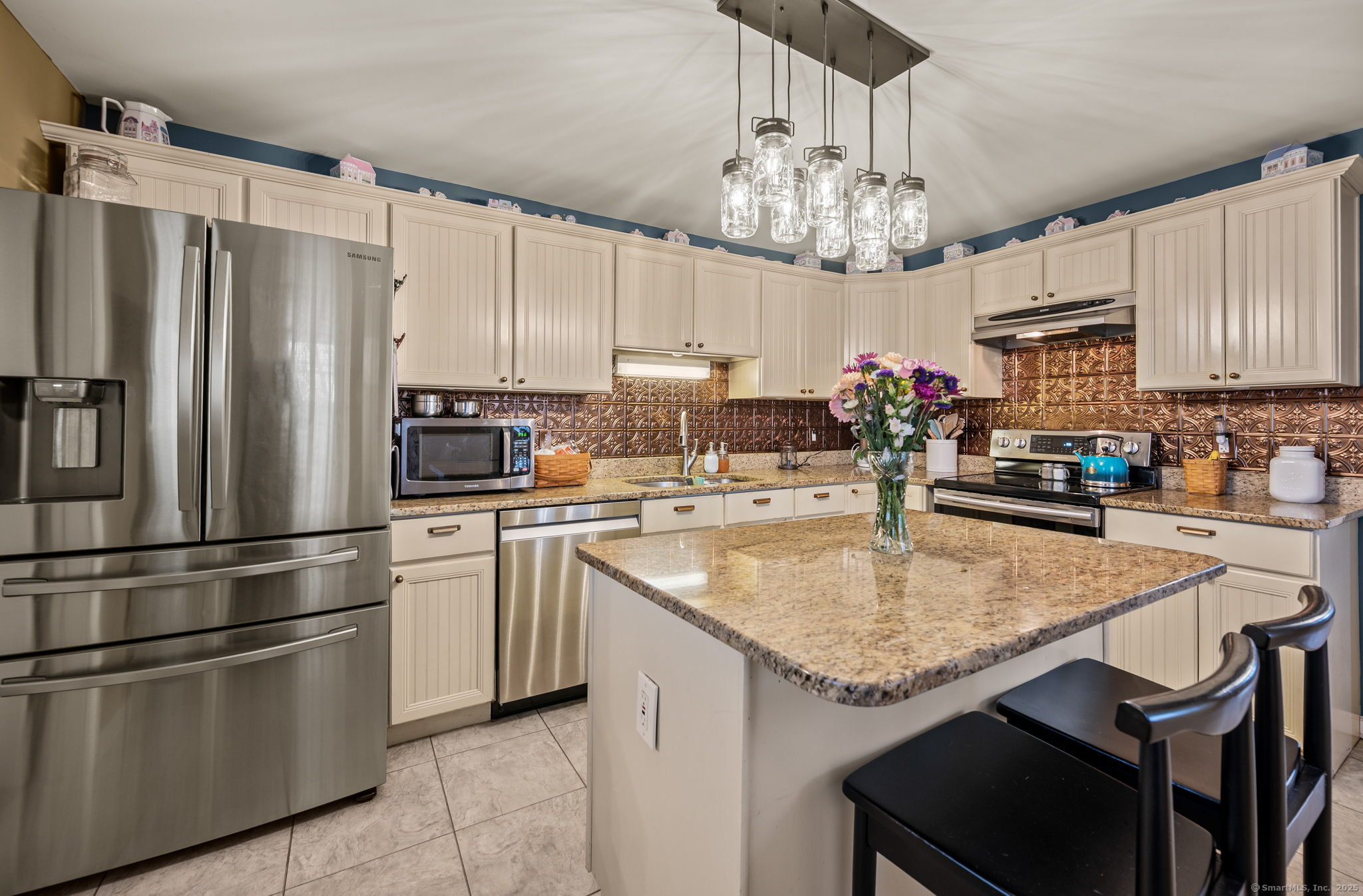 321 Burlington Avenue, Bristol, Connecticut image 8