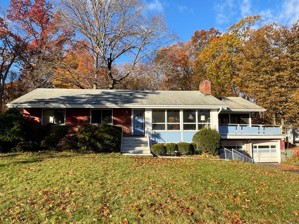 Photo of 12 Butler Road, Manchester, CT 06042 (MLS # 24137777)