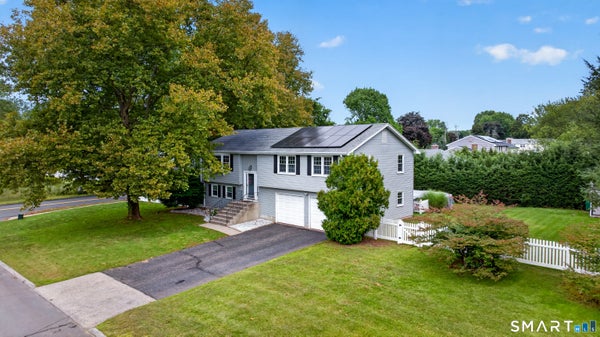 1 LANCASTER RD, CROMWELL, CT 06416 - Image 1c2a69465dc207cccf08cfe25261e2d2/2358558912