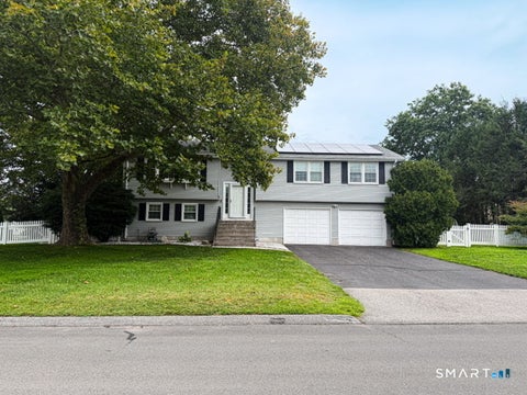 Homes For Sale - 1 Lancaster Road<br/> Cromwell, CT 06416
