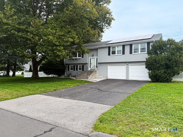 Photo of 1 Lancaster Road, Cromwell, CT 06416 (MLS # 24204609)