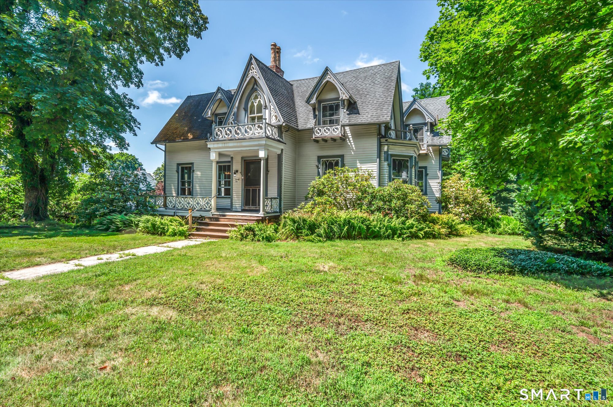25 Ellington Avenue