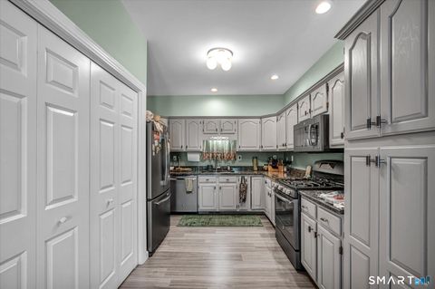 Tiny photo for 24 Honeysuckle Court #24, Berlin, CT 06037 (MLS # 24164614)