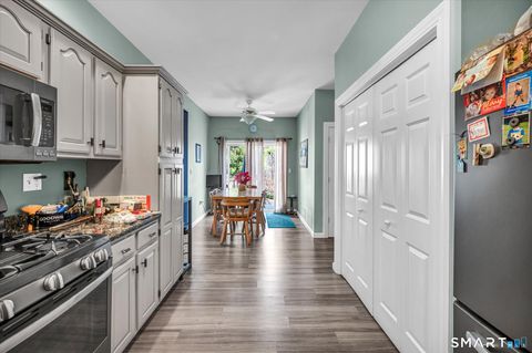 Tiny photo for 24 Honeysuckle Court #24, Berlin, CT 06037 (MLS # 24164614)