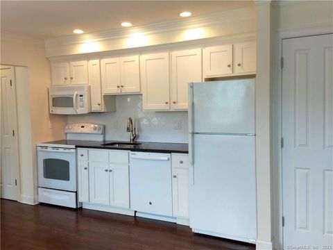 Tiny photo for 391 Reef Road #1A, Fairfield, CT 06824 (MLS # 24157396)