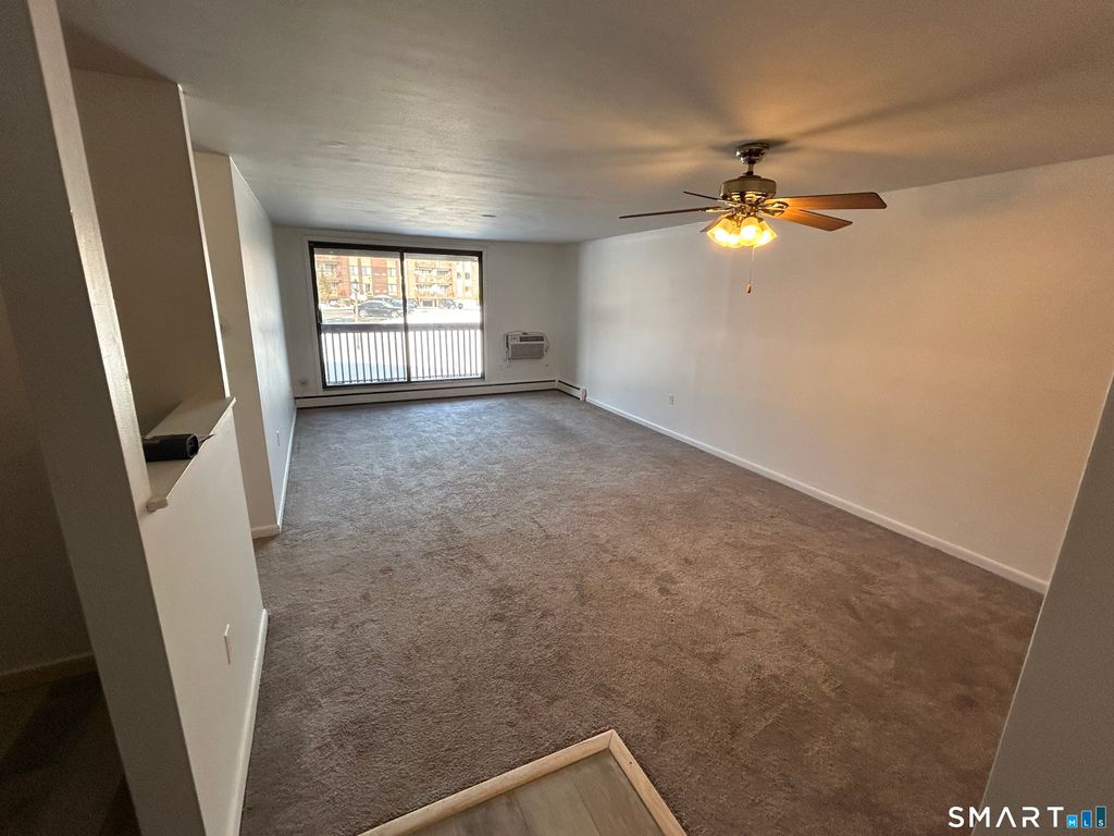 Photo of 1205 Cromwell Hills Drive #1205, Cromwell, CT 06416 (MLS # 24145032)