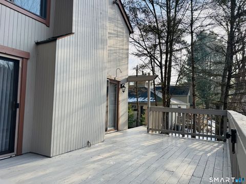 Tiny photo for 2 Highland Square #2, Avon, CT 06001 (MLS # 24155539)