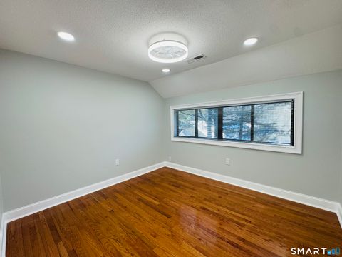 Tiny photo for 2 Highland Square #2, Avon, CT 06001 (MLS # 24155539)