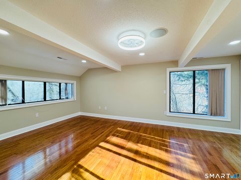 Tiny photo for 2 Highland Square #2, Avon, CT 06001 (MLS # 24155539)