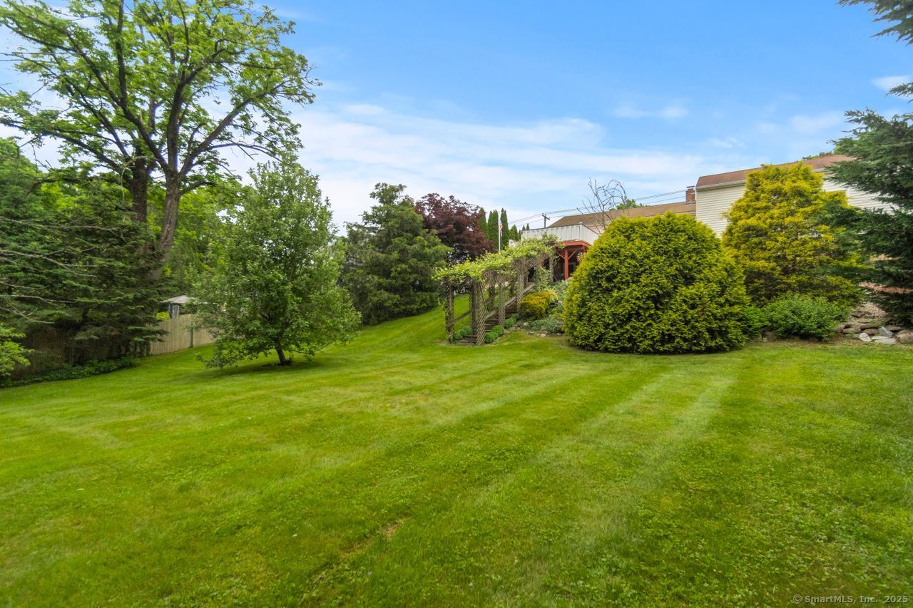409 Evergreen Avenue, Hamden, Connecticut image 24