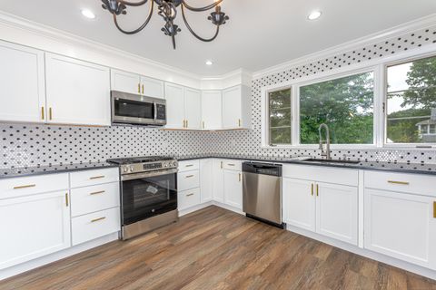 Tiny photo for 8 Bonnie Lane, Waterbury, CT 06705 (MLS # 24146155)