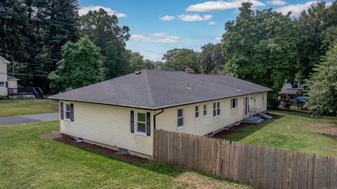 Tiny photo for 8 Bonnie Lane, Waterbury, CT 06705 (MLS # 24146155)