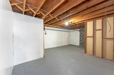 Tiny photo for 8 Bonnie Lane, Waterbury, CT 06705 (MLS # 24146155)