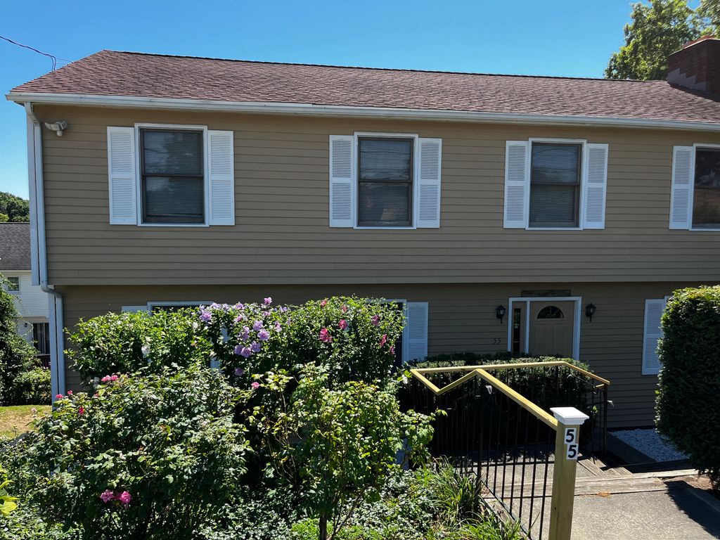Photo of 42 Fairway Green, Fairfield, CT 06825 (MLS # 24123851)