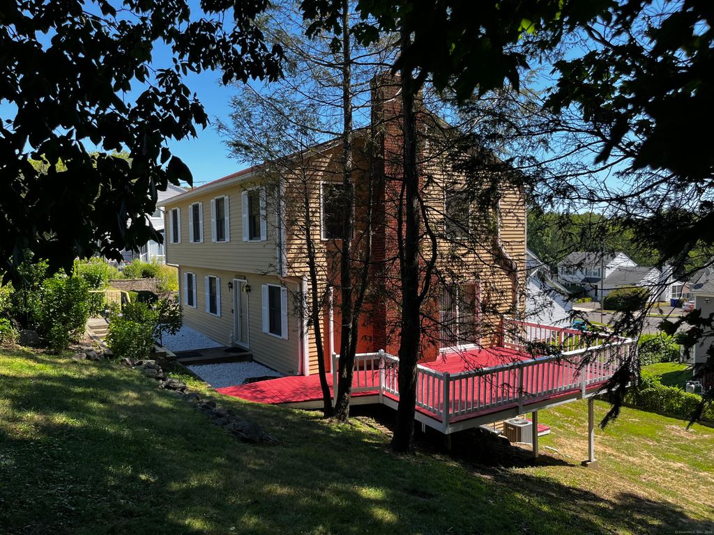 Photo of 42 Fairway Green, Fairfield, CT 06825 (MLS # 24123851)