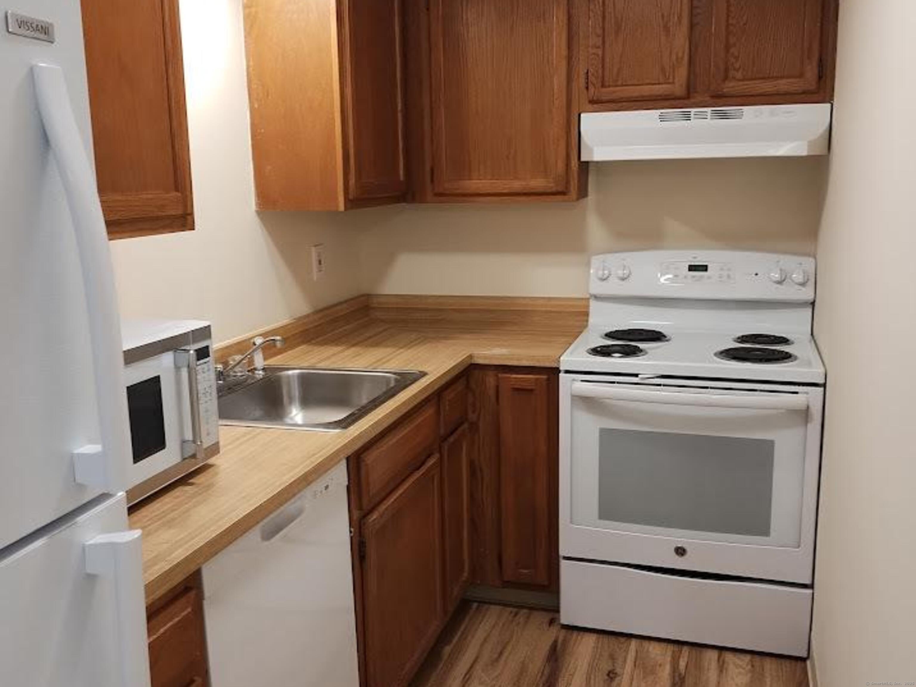 115 Short Beach Road #207, Stratford, Connecticut image 5