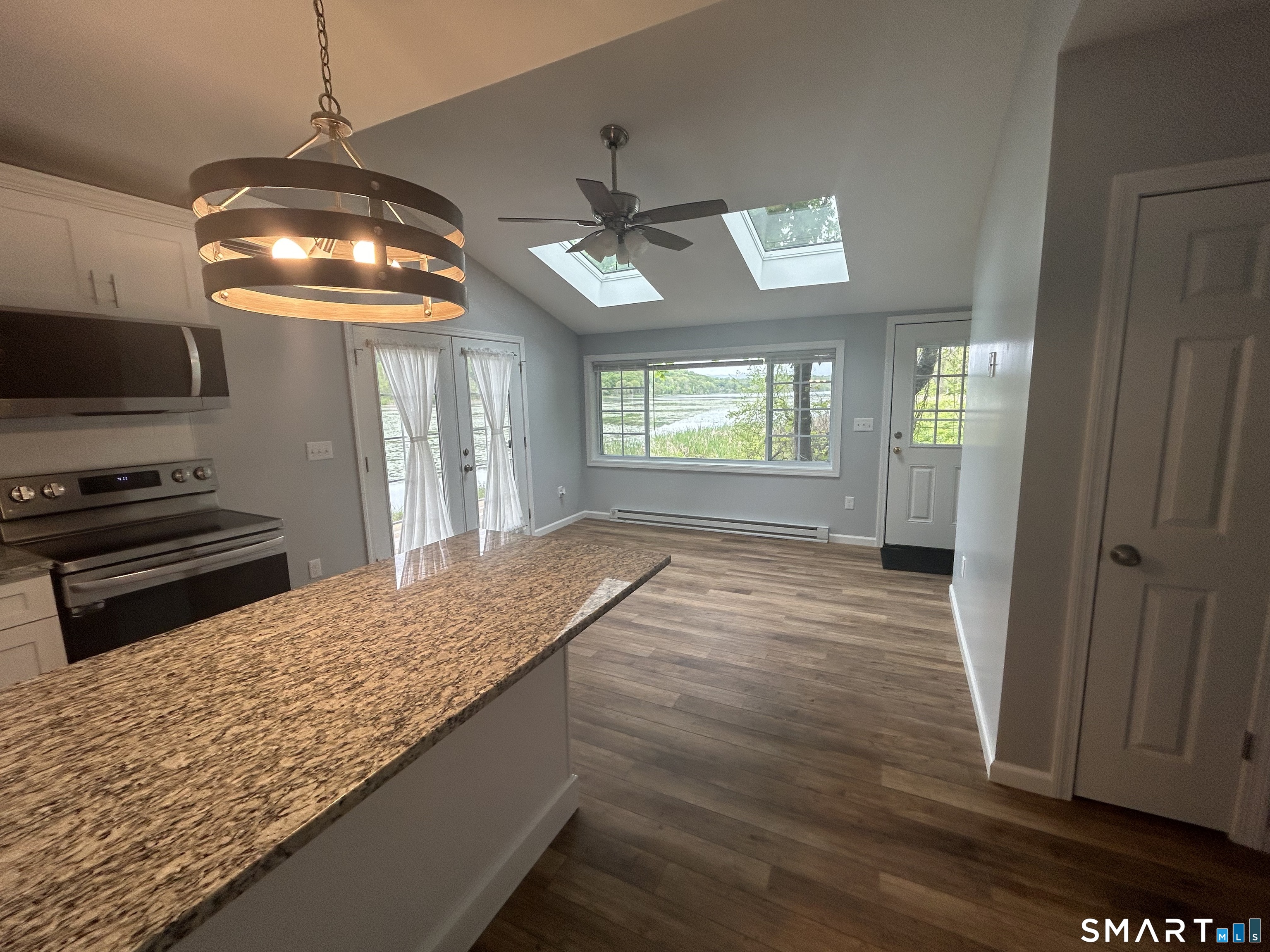 81 Silver Lake Shore Road