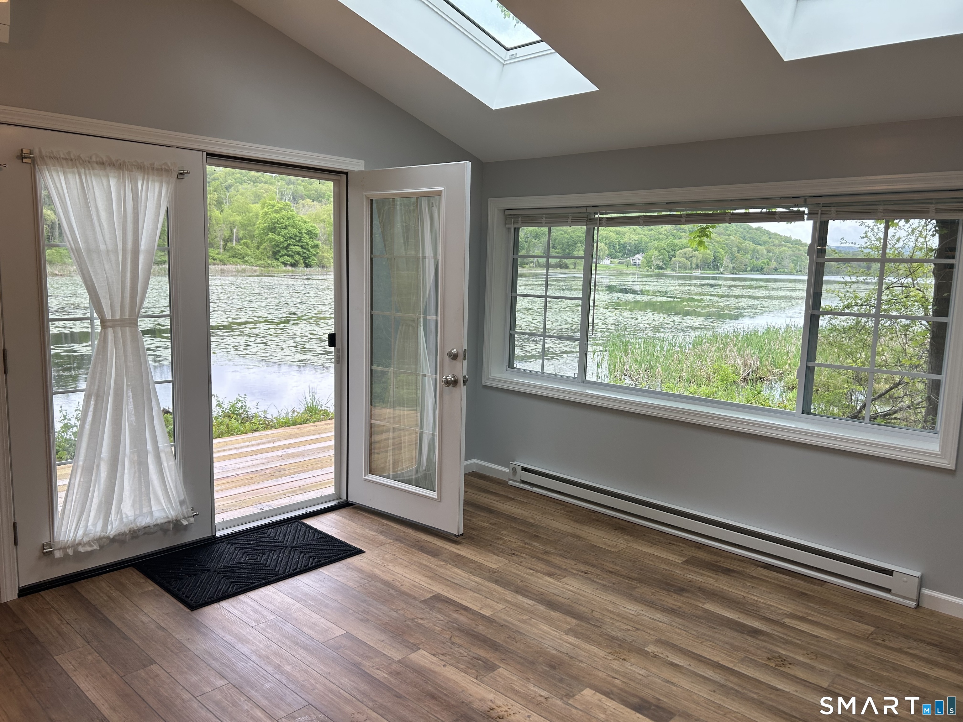 81 Silver Lake Shore Road
