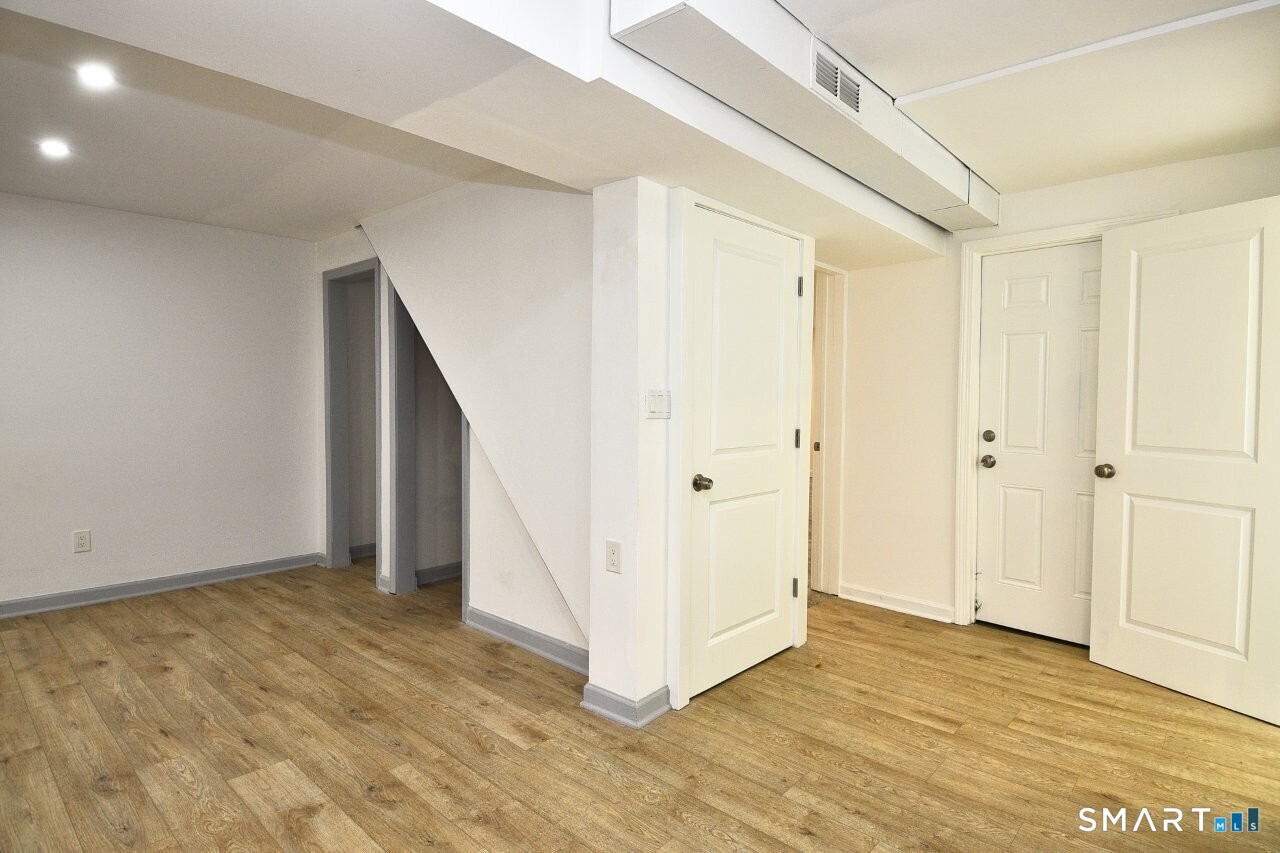 170 Sequoia Road