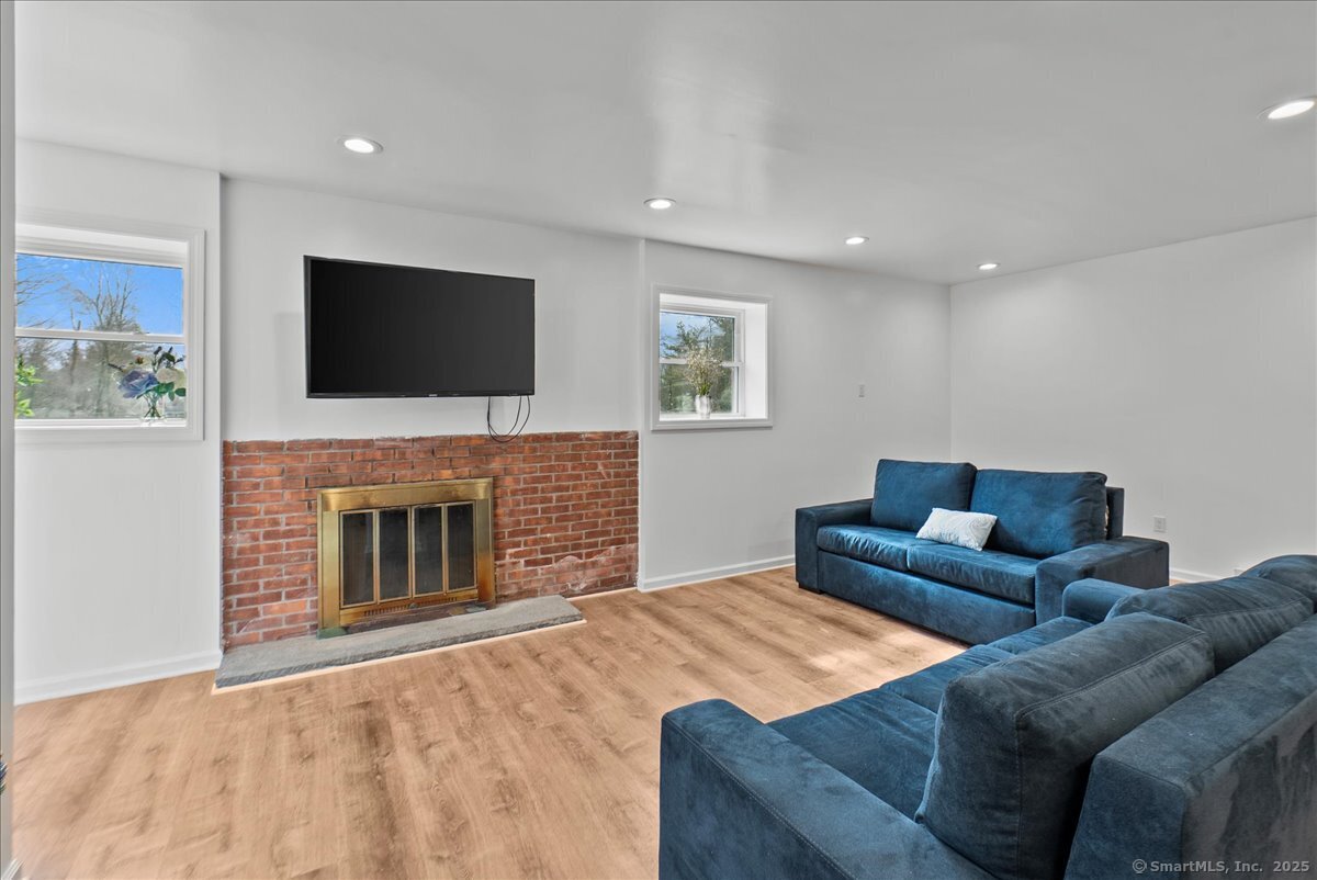 138 Skyline Drive, Middlebury, Connecticut image 11
