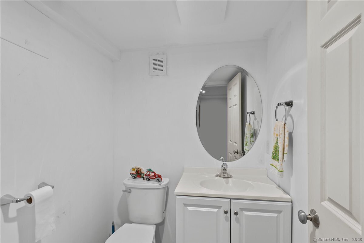 138 Skyline Drive, Middlebury, Connecticut image 17
