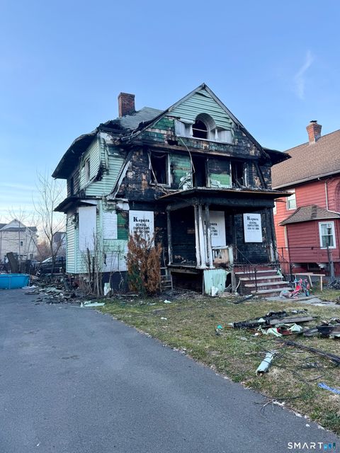 Homes For Sale - 15 Shultas Place<br/> Hartford, CT 06114