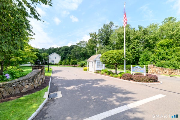 133 GOVERNOR TRUMBULL WAY # 133, TRUMBULL, CT 06611 - Image 1c8a3a07bfc68d86414cc99fe2c7f526/2758539762