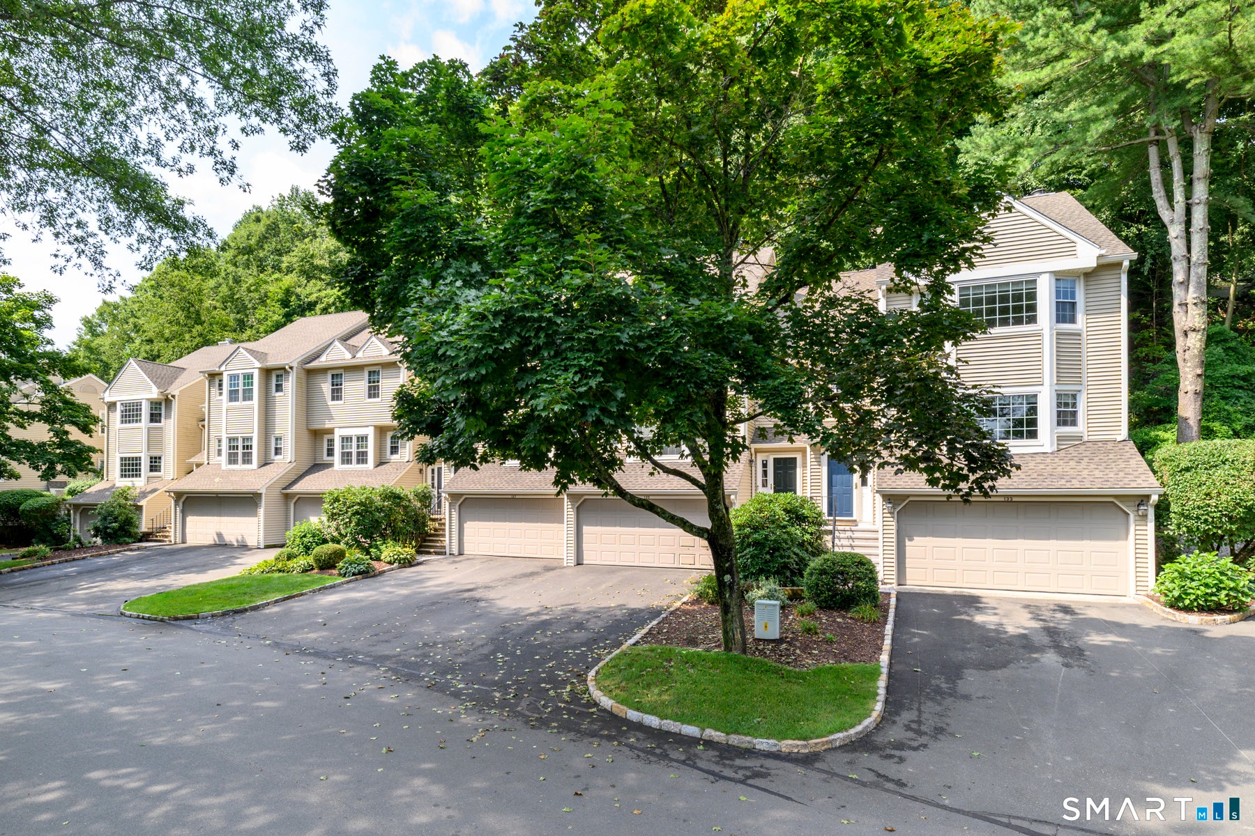 133 Governor Trumbull Way 133