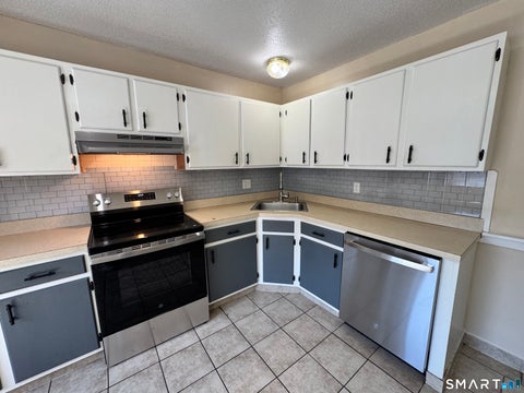 Tiny photo for 495 Scott Road #3, Waterbury, CT 06705 (MLS # 24203140)