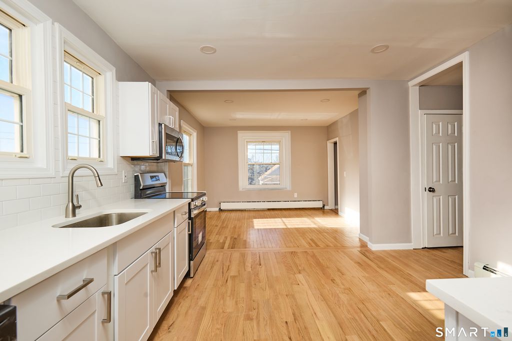 Photo of 121 Johnson Street, Naugatuck, CT 06770 (MLS # 24144926)