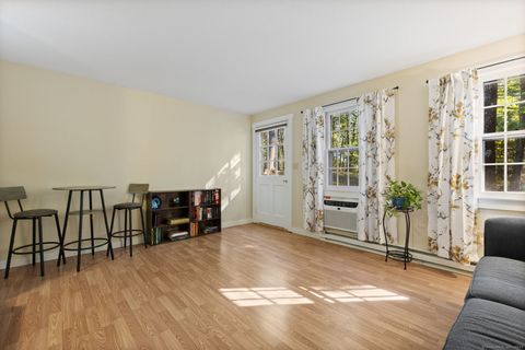 Tiny photo for 239 Old Farms Road #APT 15A, Avon, CT 06001 (MLS # 24125331)