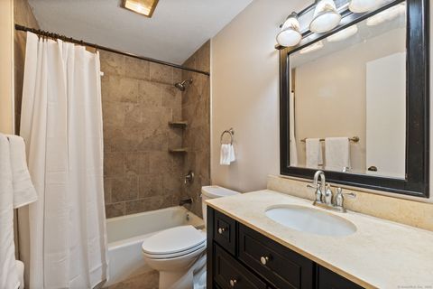Tiny photo for 239 Old Farms Road #APT 15A, Avon, CT 06001 (MLS # 24125331)