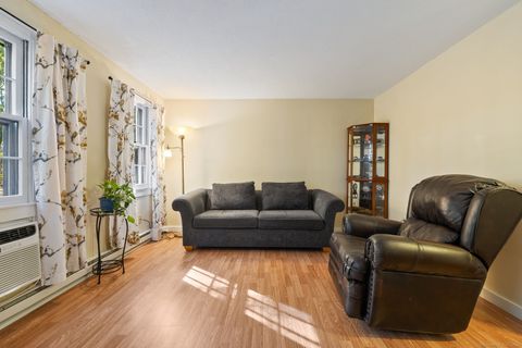 Tiny photo for 239 Old Farms Road #APT 15A, Avon, CT 06001 (MLS # 24125331)