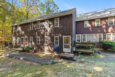 Tiny photo for 239 Old Farms Road #APT 15A, Avon, CT 06001 (MLS # 24125331)