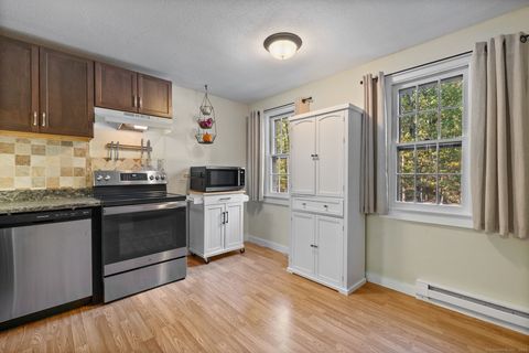 Tiny photo for 239 Old Farms Road #APT 15A, Avon, CT 06001 (MLS # 24125331)