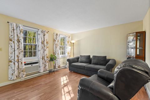 Tiny photo for 239 Old Farms Road #APT 15A, Avon, CT 06001 (MLS # 24125331)