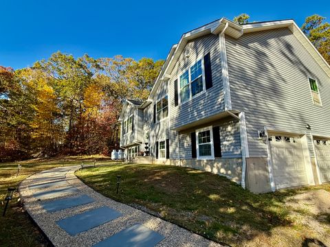 Tiny photo for 2 Red Fox Run, Wolcott, CT 06716 (MLS # 24133049)